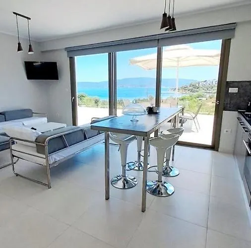 υπόσκαφα Cave Concept