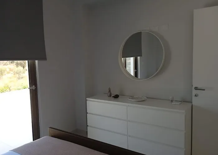 υπόσκαφα Cave Concept Апартаменты Амолиани