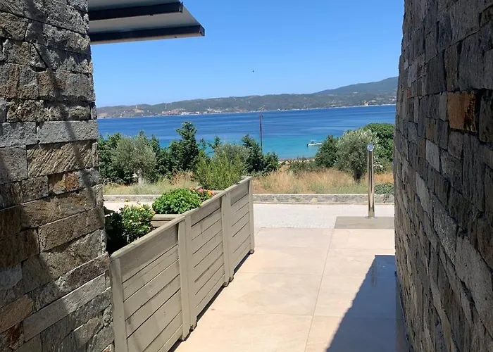 υπόσκαφα Cave Concept Апартаменты *