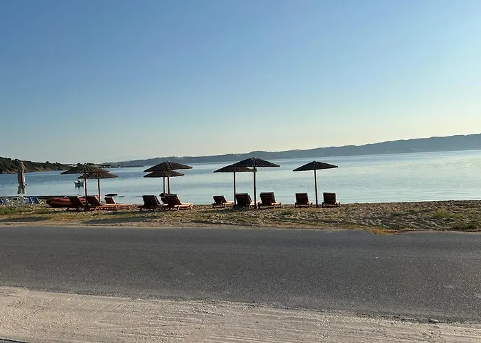 υπόσκαφα Cave Concept Апартаменты Амолиани